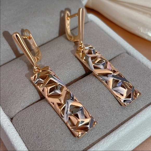 ❗️restocked❗️new Simple Geometric Rectangle Drop Earrings - Picture 3 of 10